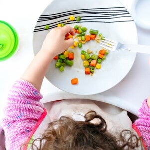 La alimentación del niño: Desde la lactancia materna hasta la comida familiar - NNI Newsletter 1/2018 (publications)